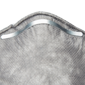 MASCHERINA RESPIRATORE MONOUSO 9913 CARBONI ATTIVI (PER VAPORI ORGANICI) FFP1 NR D, SENZA VALVOLA 7000034740