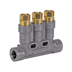 RIPARTITORE PER OLIO 3X0.06-INGR.M10X1-USC.-M8X1 343-400-33300-ZZ