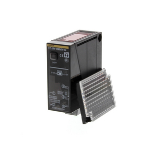 IMPIEGHI GENERALI C.C./C.A. RIFLESSIONE POLARIZZATA 4 M RELÃ IMPULSO-LUCE/BUIO TEMPORIZZAZIONE E3JM-R4M4T-G