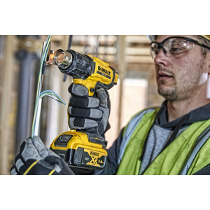 DEWALT XR HETELUCHTPISTOOL ZONDER ACCU/LADER 18V DCE530N-XJ