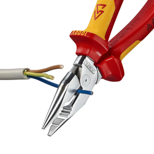 PINCE UNIVERSELLE 145MM CHROMEE ISOLEE