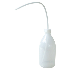 BURETTE SOUPLE TRANSLUCIDE 500ML EMBOUT PISSETTE