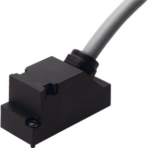 KMP4-25P-10-PVC Connecting cable